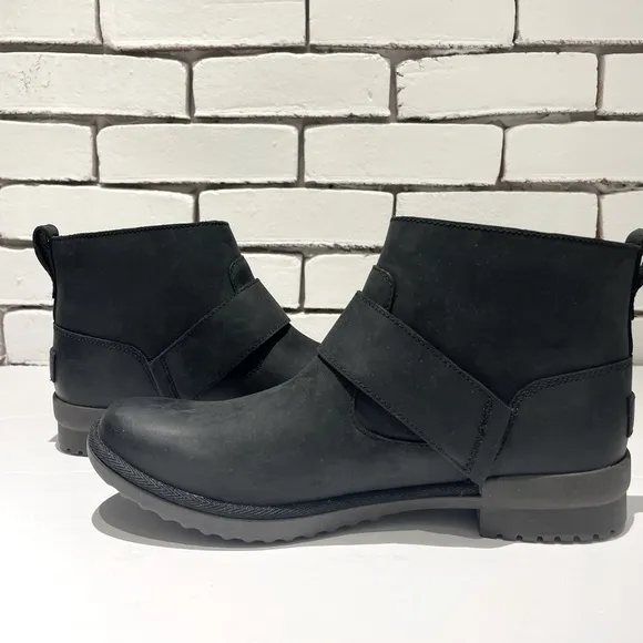 UGG Cheyne Women’s Black Leather Waterproof Ankle Boots