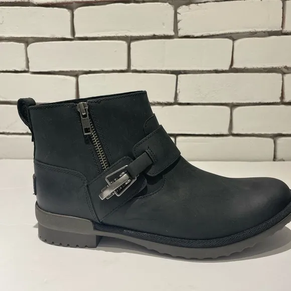 UGG Cheyne Women’s Black Leather Waterproof Ankle Boots
