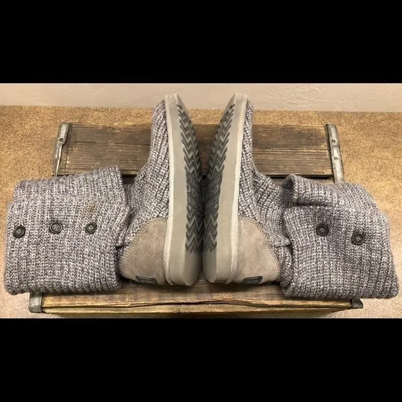 UGG Classic Cardi Boots Size 7 Grey Wool Sheepskin