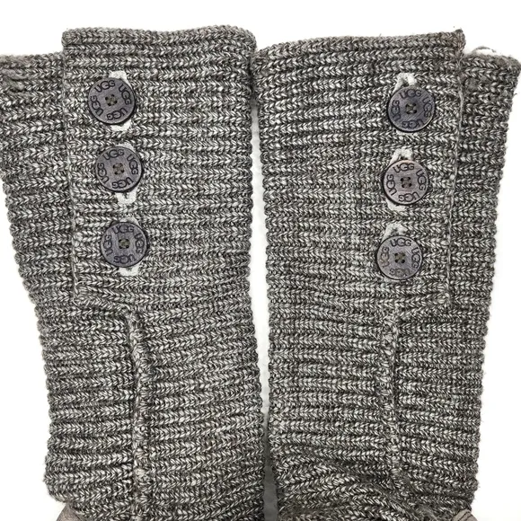UGG Classic Cardigan Knit Boots in Gray size 8