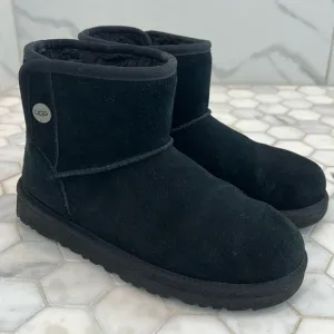UGG Classic Jona Black Suede Leather Boots Big Kids Shoe Size 4