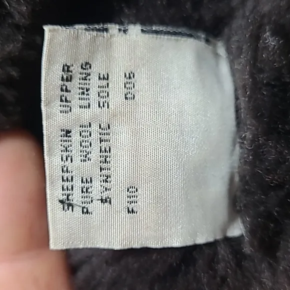 UGG Classic ll Brown Boots Size 8 Women's