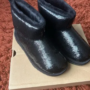 UGG Classic Mini Boots