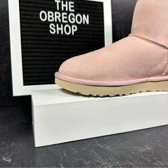 UGG CLASSIC MINI II METALLIC WOMENS SUEDE BOOTS SIZE 6 WOOL PINK NEW