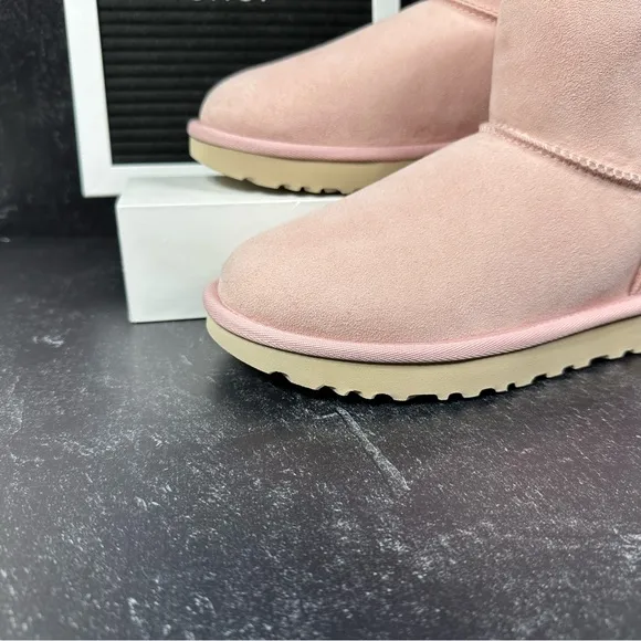 UGG CLASSIC MINI II METALLIC WOMENS SUEDE BOOTS SIZE 6 WOOL PINK NEW