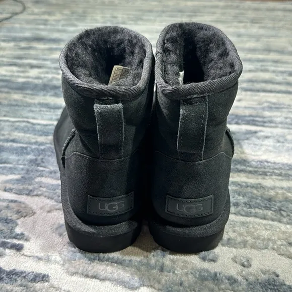 UGG Classic Mini ll Boots