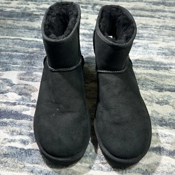 UGG Classic Mini ll Boots