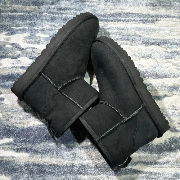 UGG Classic Mini ll Boots
