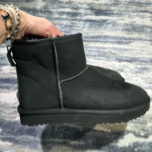 UGG Classic Mini ll Boots