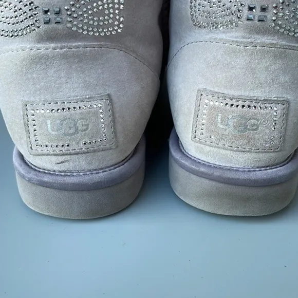 UGG Classic Mini SWAROVSKI CRYSTAL Bow Low Boots LILAC Size 7