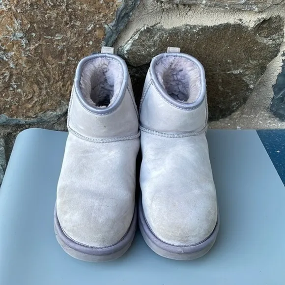 UGG Classic Mini SWAROVSKI CRYSTAL Bow Low Boots LILAC Size 7