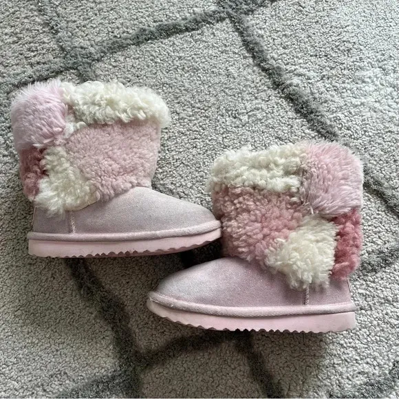 UGG CLASSIC SHORT PATCHWORK FLUFF BABY PINK BOOTS 10