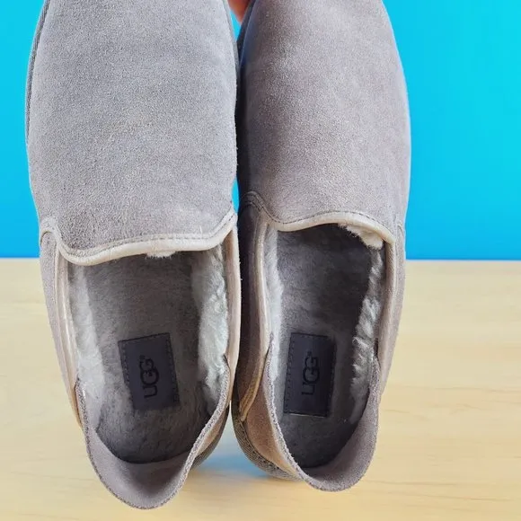 UGG Cooke Mens Size 9 Slippers Grey Suede Wool Lined Comfort Loafers 101348‎