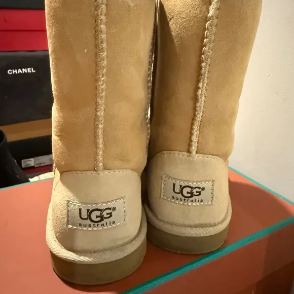 UGG Cream Winter Boots Classic Boot