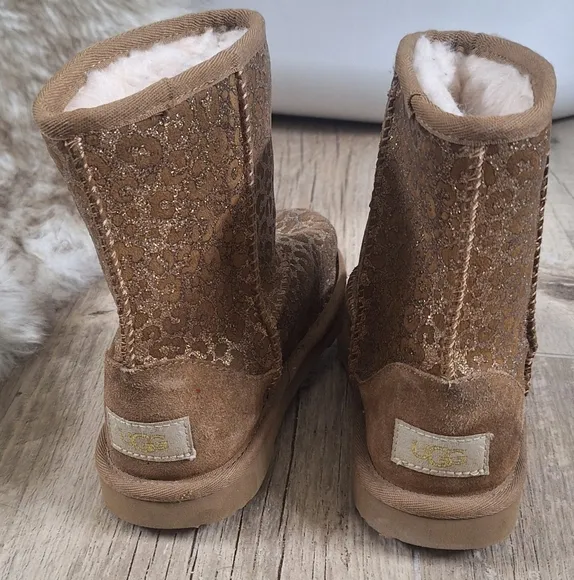 Ugg Girls Classic ll Glitter Leopard Boots Chestnut Suede Fur size 1