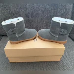 UGG Keelan Boots Toddler Girls NIB 🌴