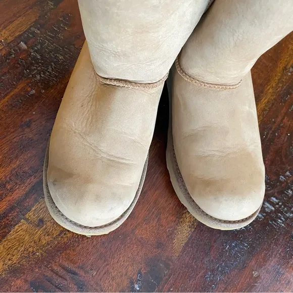 Ugg kids classic boots in chestnut brown size 4