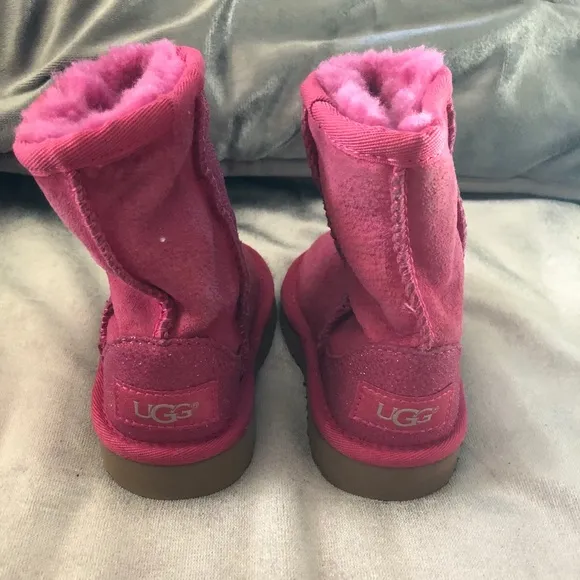 UGG Kid’s Classic Short Boots