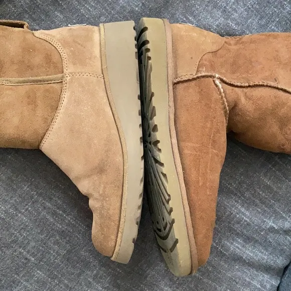 UGG KRISTIN WEDGE BOOTIE