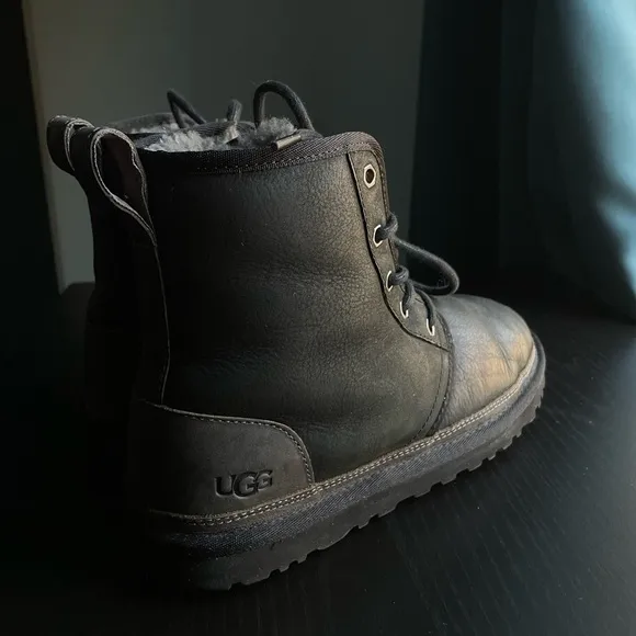 UGG Men's Harkley Lace up Boots