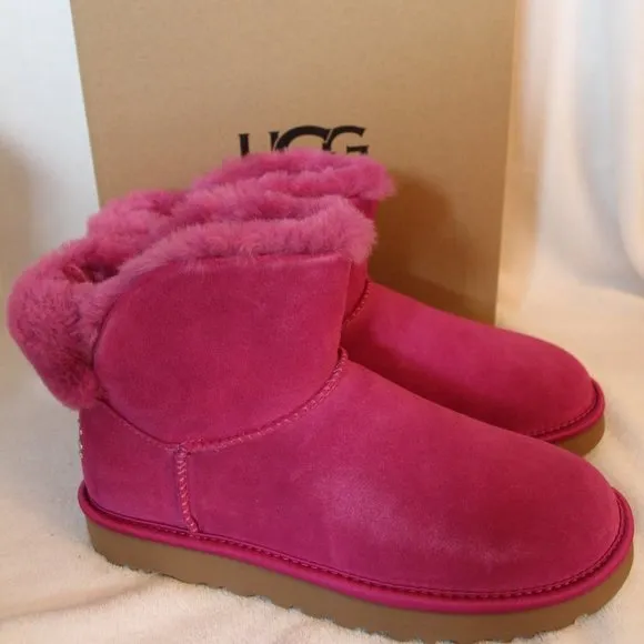 UGG MINI BLING SWAROVSKI‎ CRYSTAL SUEDE BOOTS PINK