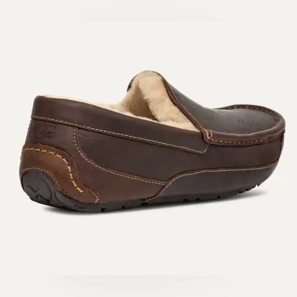 UGG Plush Ascot Men's Brown Leather Loafers Size 8 Wide New In Box
