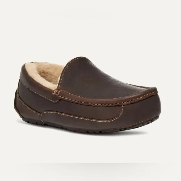 UGG Plush Ascot Men's Brown Leather Loafers Size 8 Wide New In Box