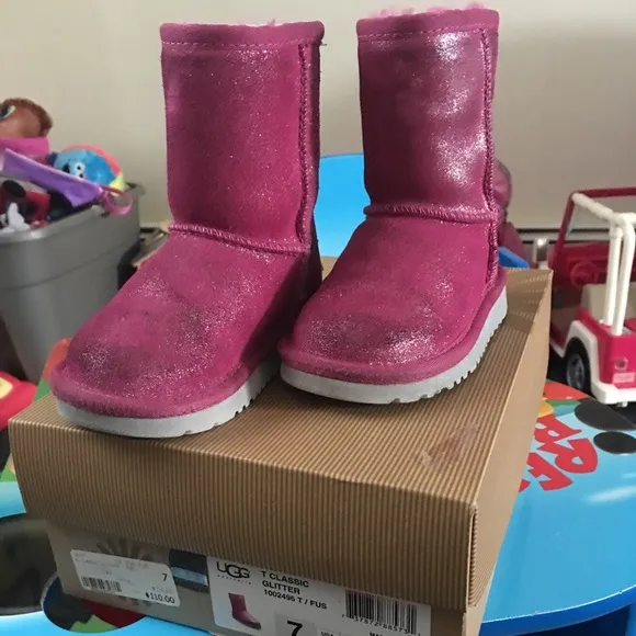 UGG toddler classic glitter