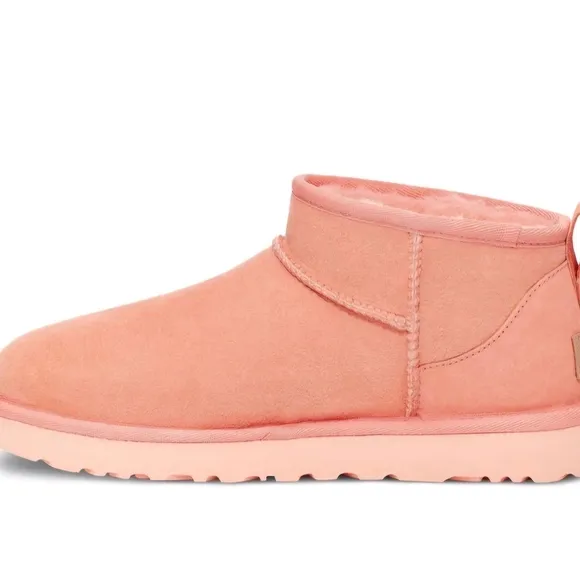 Ugg Women Classic Ultra Mini  Boots WMNS size7 new