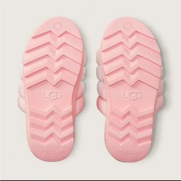 UGG Maxi Shearling Sandals