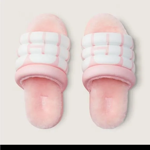 UGG Maxi Shearling Sandals