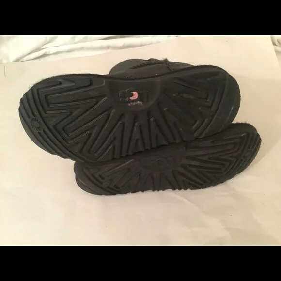 UGG Youth Classic Short II Black Glitter Boots