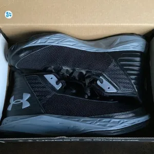 Under Armour basketball sneakers big kid 7