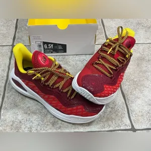 Under Armour Curry 11 &quot;Bruce Lee Fire&quot;basketball shoes youth 6.5