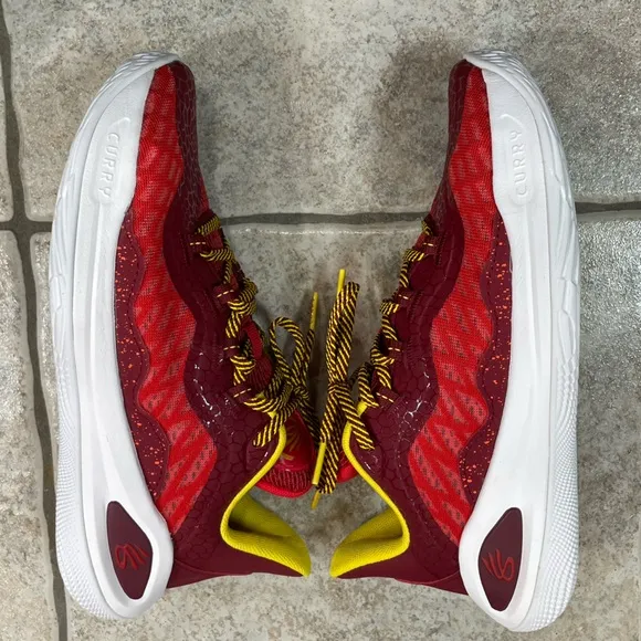 Under Armour Curry 11 &quot;Bruce Lee Fire&quot;basketball shoes youth 6.5