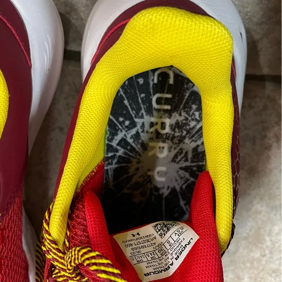 Under Armour Curry 11 &quot;Bruce Lee Fire&quot;basketball shoes youth 6.5