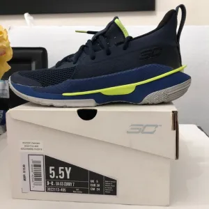 UNDER ARMOUR CURRY 7 BASKETBALL SNEAKERS KIDS-BOYS SIZE 5.5Y