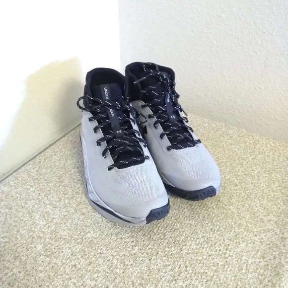 Under Armour Fireshot Basketball Sneakers