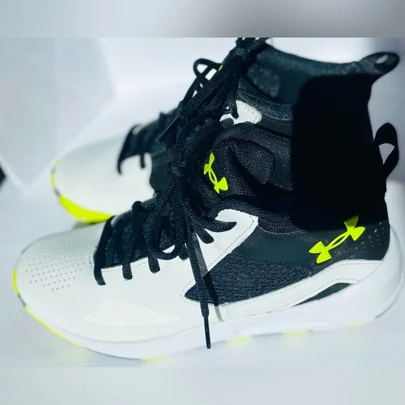 Under Armour Lockdown 5 Basketball Shoes Sneakers Men’s 8‎