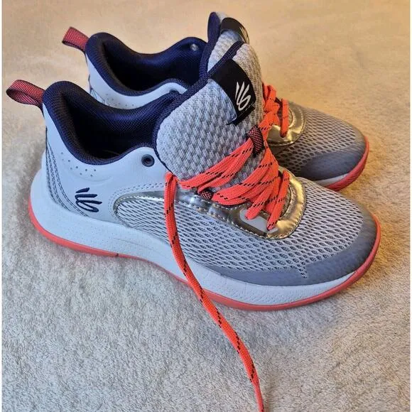 Under Armour NBA Basketball Sneakers Steph Curry 3Z6 Grey Red Kids Youth Size 4Y