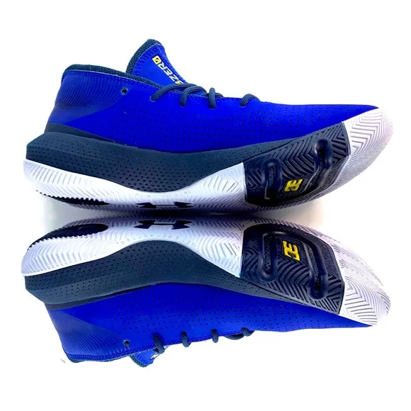 Under Armour SC 3ZER0 III Basketball Sneakers Sz7Y