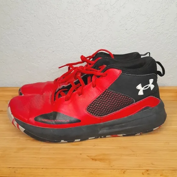 Under Armour Youth Red Size 7Y Camo Soles Basketball Sneakers Shoes