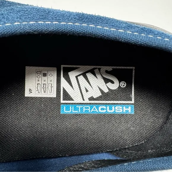 Vans‎ Destruct SF Ultracush Blue Suede and Black Skater Sneakers Men’s Size 11.5