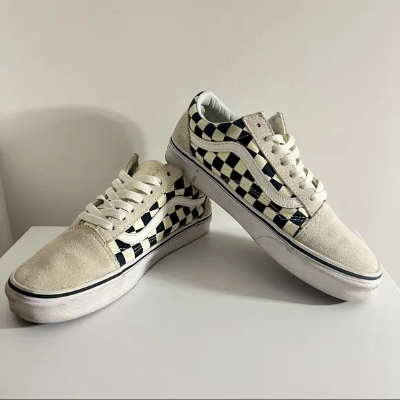 Vans gray white black Checkerboard Old Skool style lace up low top sneakers