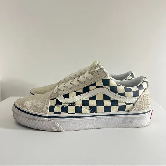 Vans gray white black Checkerboard Old Skool style lace up low top sneakers