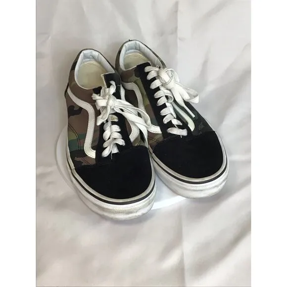 Vans Mens Camo Classic Sneakers Sz. 8.5Men/10 black Women Tie up Skater Sneaker