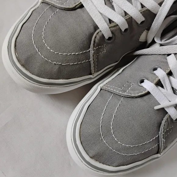 Vans Off The Wall SK8-HI Frost Grey Men's 9.5 Skateboarding High Top Sneakers
