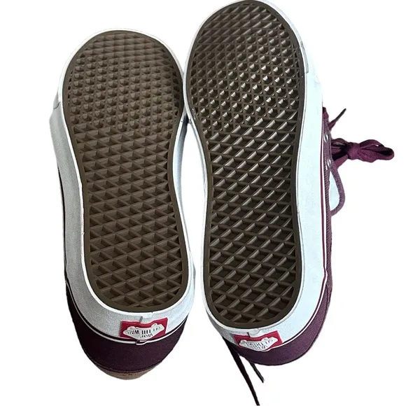 Vans Old Skool Men’s Burgundy / Maroon Shoe Skater Sneakers NEW