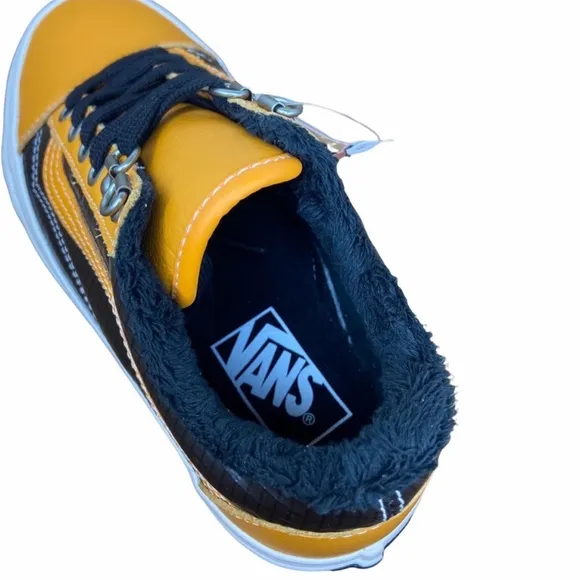 Vans Old Skool MTE Apricot Black Sneakers