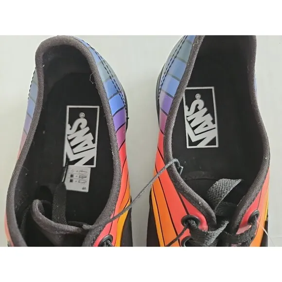 VANS Refract Rainbow Black Skater Shoes Men's 5 Women's 6.5 Unisex Pride NWT